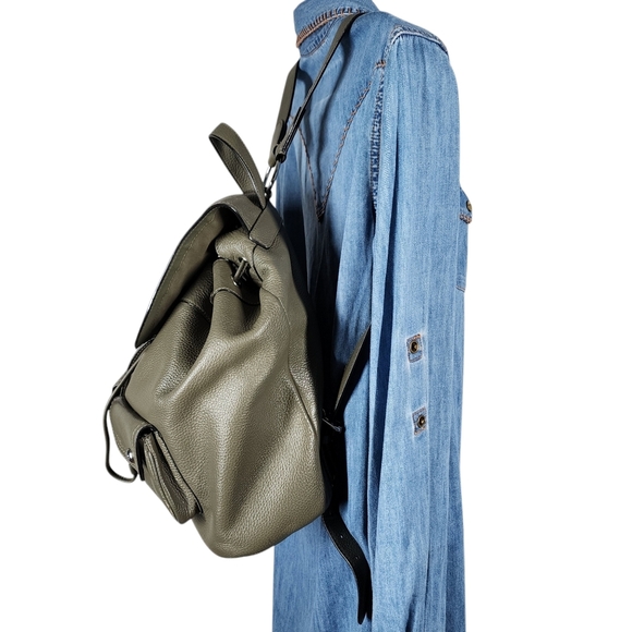 COACH PEBBLE LEATHER PENNIE BACKPACK